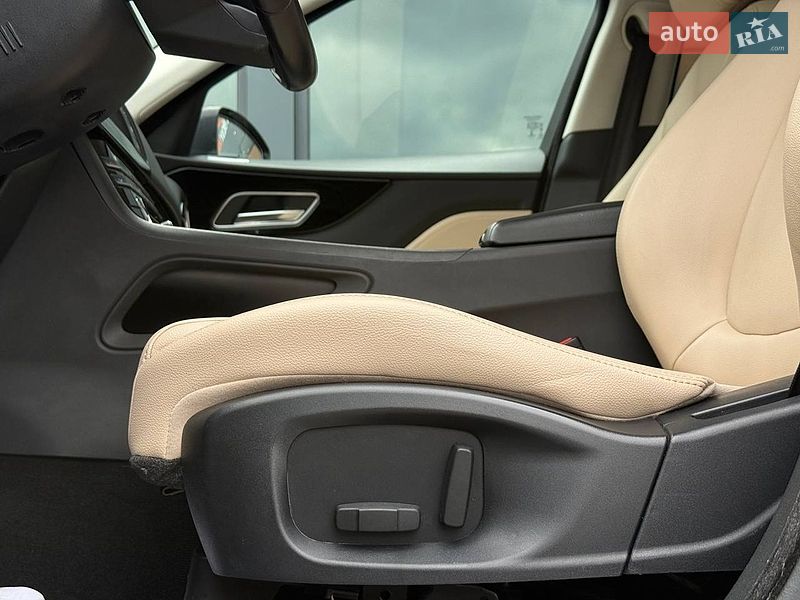 Внедорожник / Кроссовер Jaguar F-Pace 2018 в Ровно