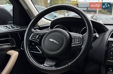 Внедорожник / Кроссовер Jaguar F-Pace 2018 в Ровно