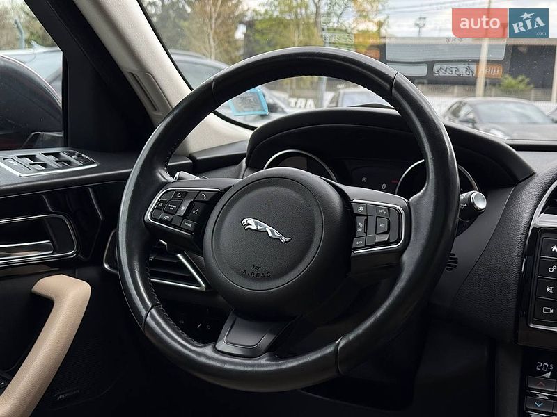 Внедорожник / Кроссовер Jaguar F-Pace 2018 в Ровно