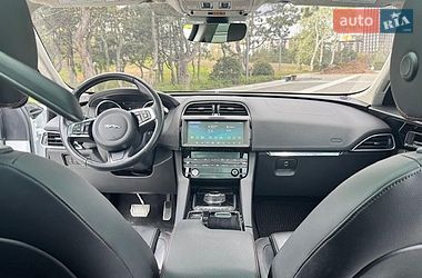 Внедорожник / Кроссовер Jaguar F-Pace 2019 в Днепре