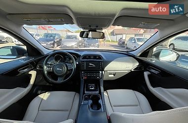 Внедорожник / Кроссовер Jaguar F-Pace 2017 в Хмельницком