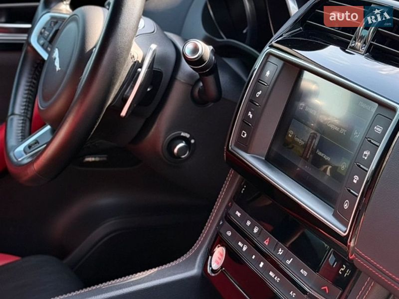 Внедорожник / Кроссовер Jaguar F-Pace 2017 в Днепре