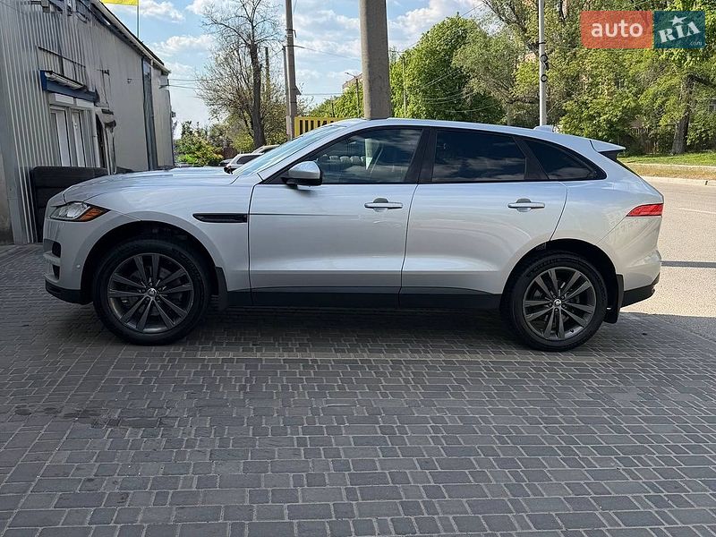 Внедорожник / Кроссовер Jaguar F-Pace 2016 в Кропивницком