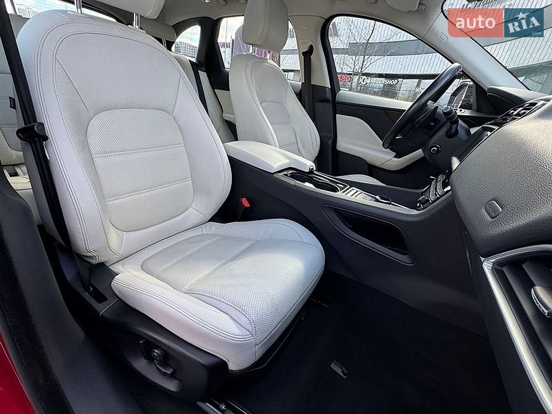 Внедорожник / Кроссовер Jaguar F-Pace 2016 в Киеве