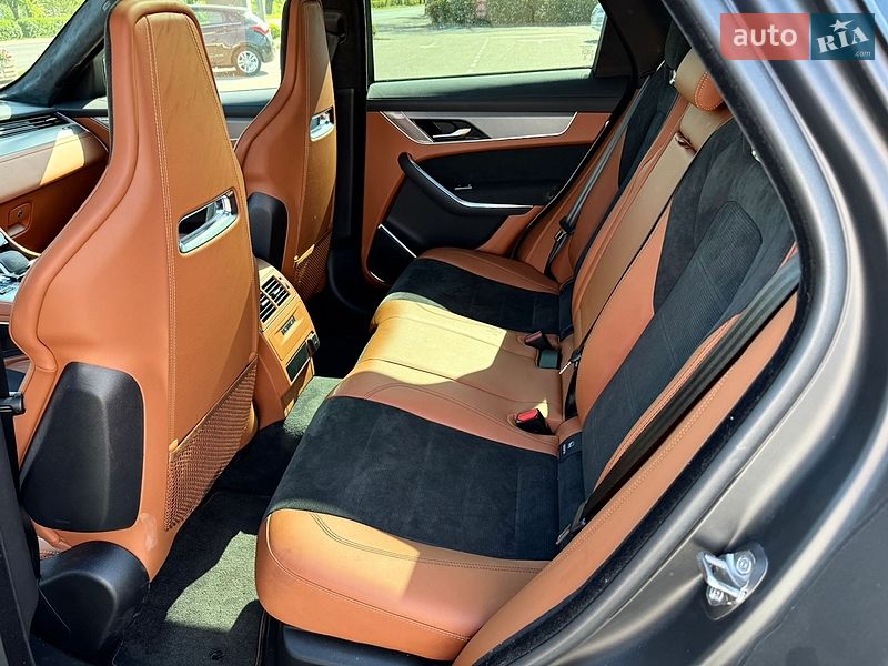 Внедорожник / Кроссовер Jaguar F-Pace 2023 в Одессе