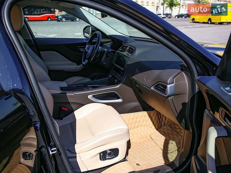 Внедорожник / Кроссовер Jaguar F-Pace 2019 в Харькове