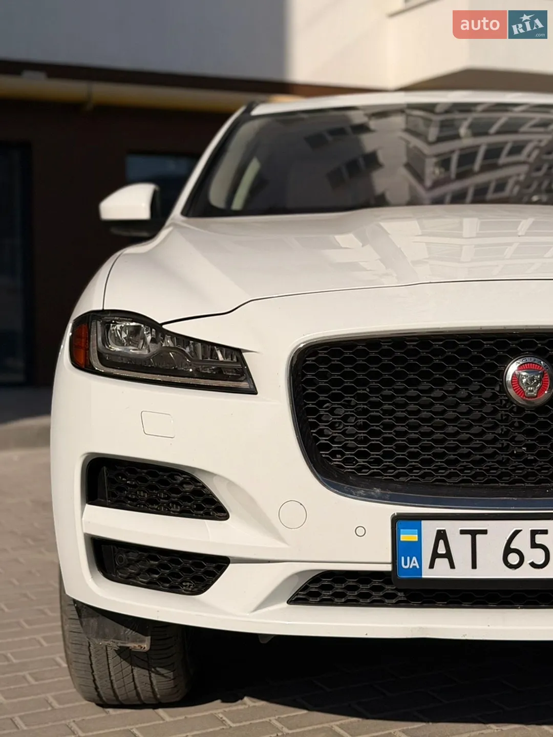 2016 Jaguar F-Pace - мініатюра 3
