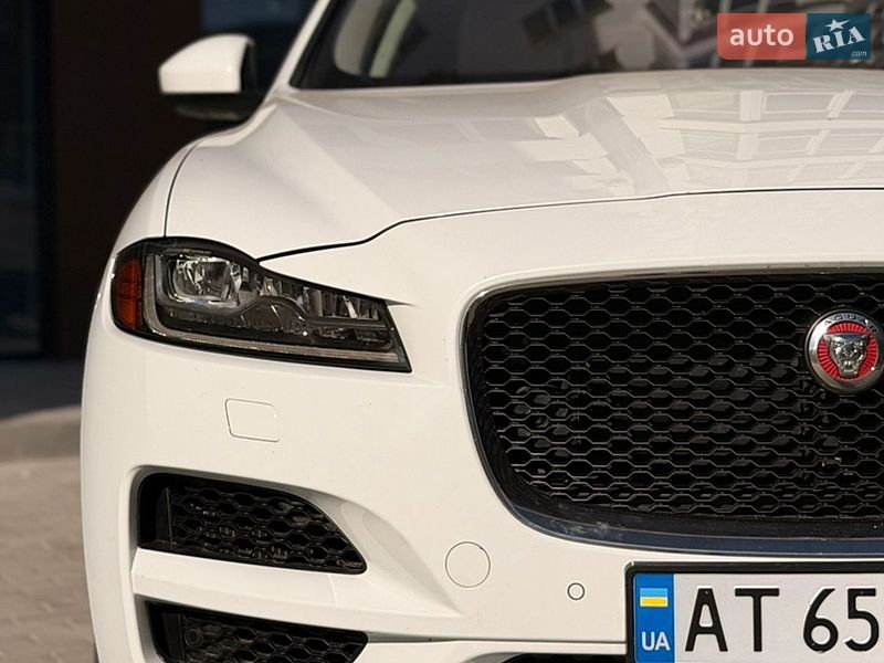 Внедорожник / Кроссовер Jaguar F-Pace 2016 в Ивано-Франковске