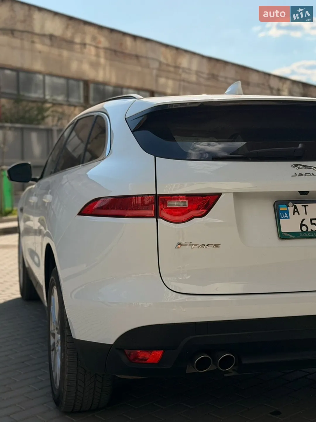 2016 Jaguar F-Pace - мініатюра 15