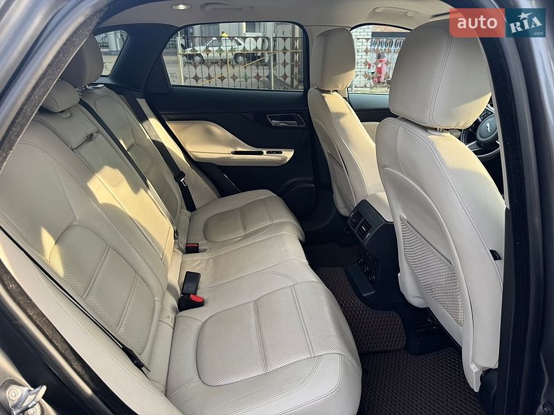 Внедорожник / Кроссовер Jaguar F-Pace 2017 в Лубнах