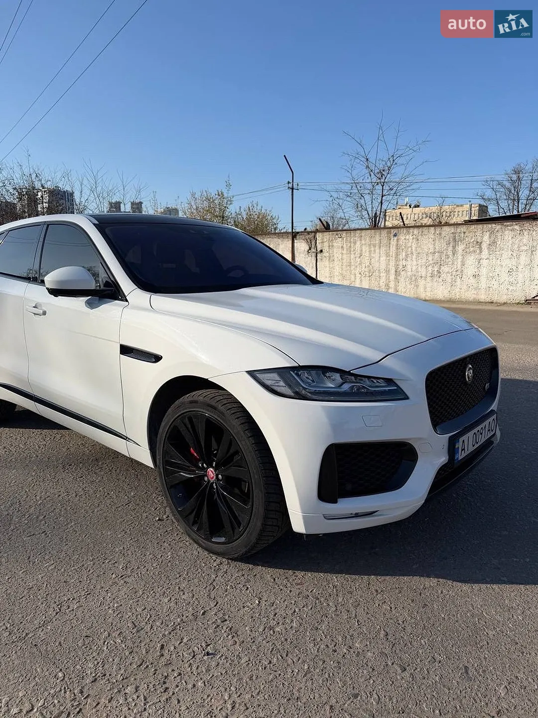 2017 Jaguar F-Pace - мініатюра 2