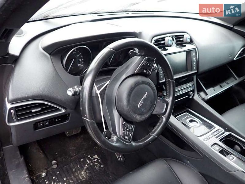 Позашляховик / Кросовер Jaguar F-Pace 2018 в Києві фото 103 Позашляховик / Кросовер Jaguar F-Pace 2018 в Києві