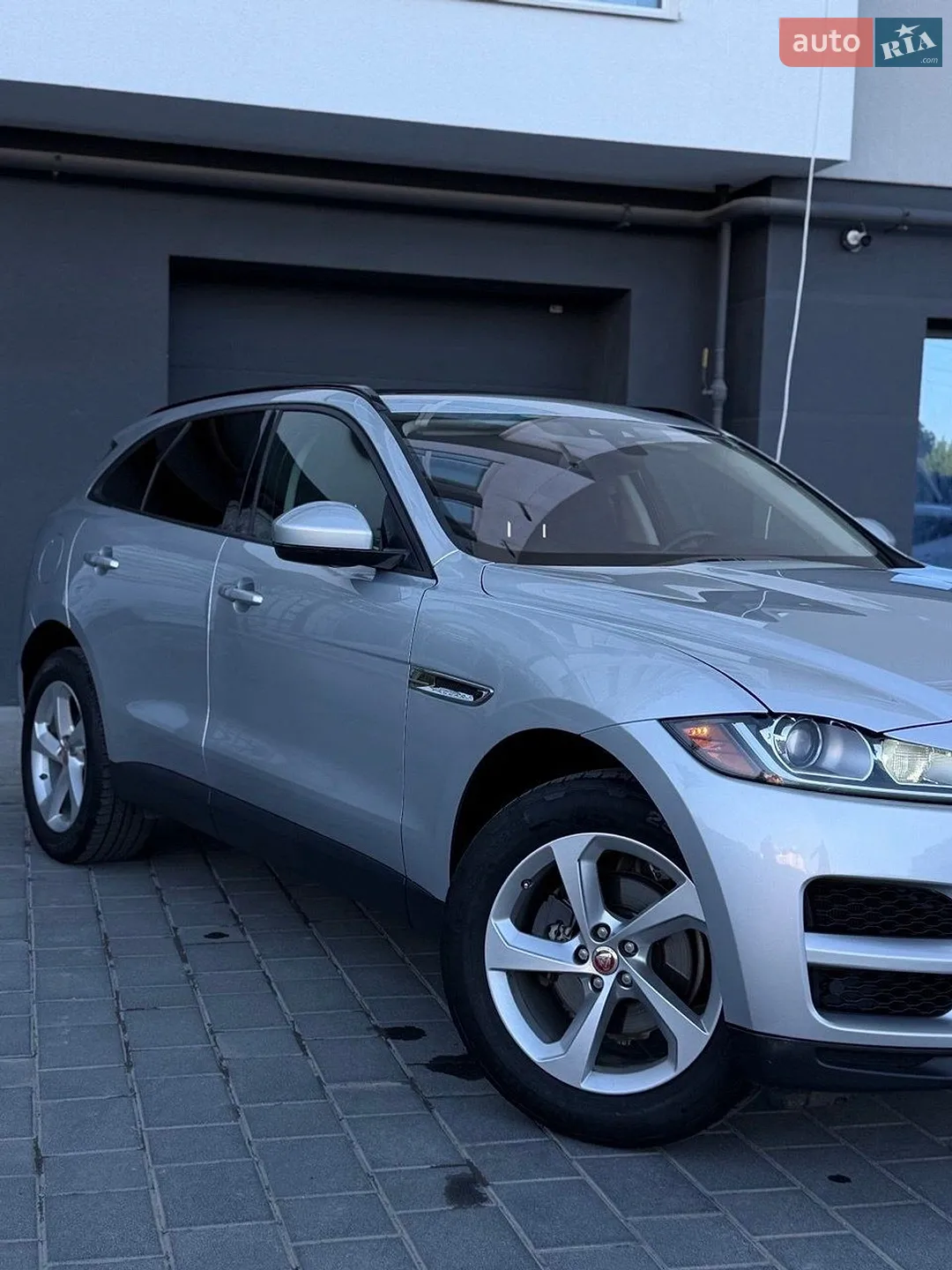 2016 Jaguar F-Pace - мініатюра 16