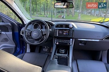 Внедорожник / Кроссовер Jaguar F-Pace 2017 в Киеве