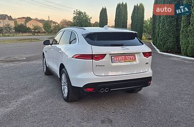 Позашляховик / Кросовер Jaguar F-Pace 2017 в Дубні