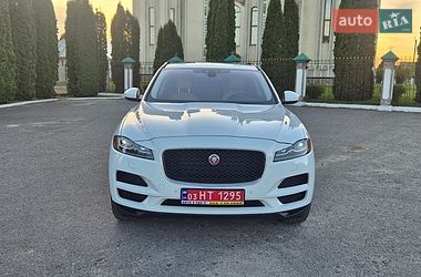 Позашляховик / Кросовер Jaguar F-Pace 2017 в Дубні