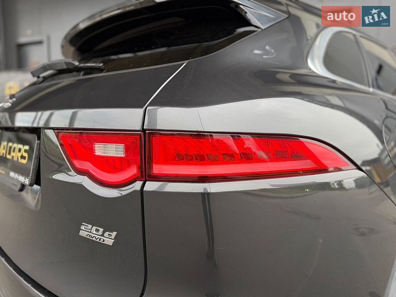 Внедорожник / Кроссовер Jaguar F-Pace 2016 в Киеве