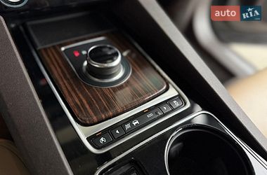 Внедорожник / Кроссовер Jaguar F-Pace 2016 в Киеве