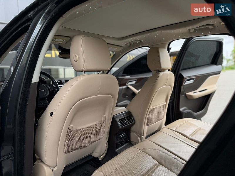 Позашляховик / Кросовер Jaguar F-Pace 2016 в Києві