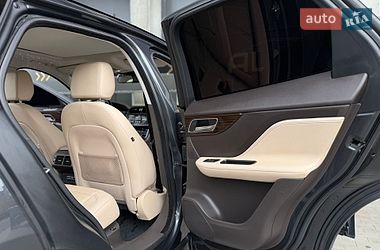 Внедорожник / Кроссовер Jaguar F-Pace 2016 в Киеве