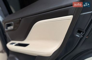 Внедорожник / Кроссовер Jaguar F-Pace 2016 в Киеве