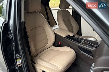 Позашляховик / Кросовер Jaguar F-Pace 2016 в Києві