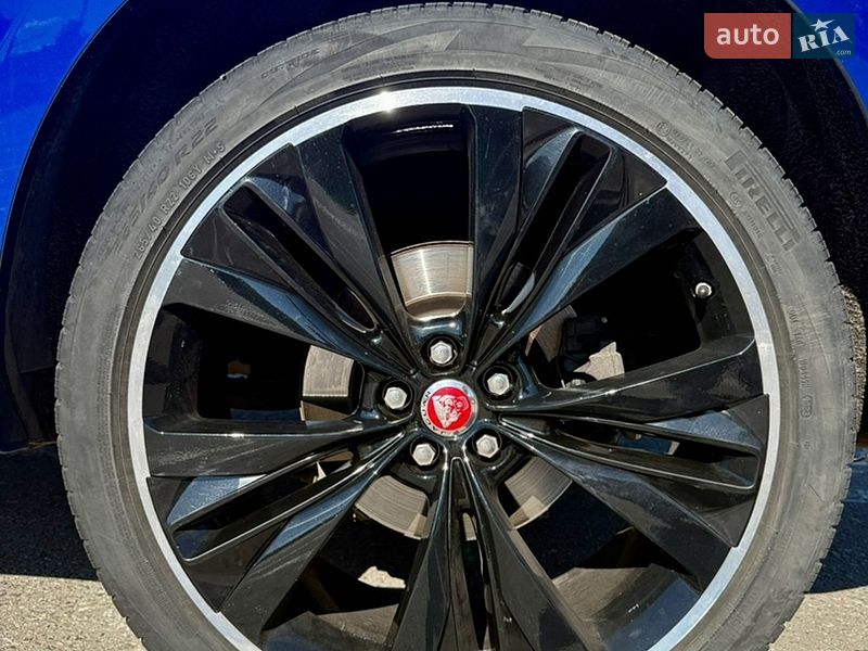 Внедорожник / Кроссовер Jaguar F-Pace 2019 в Киеве