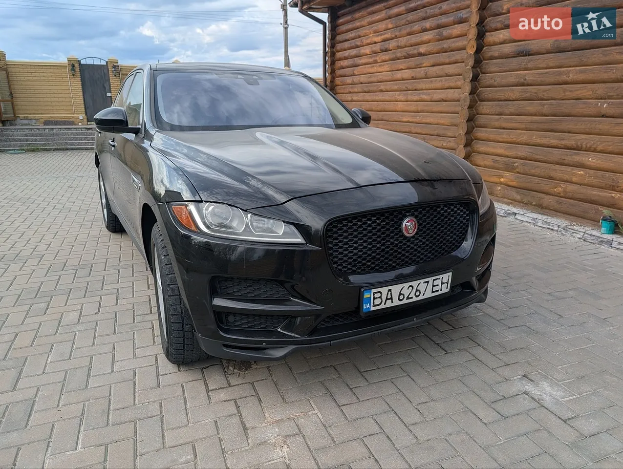 2017 Jaguar F-Pace - мініатюра 21