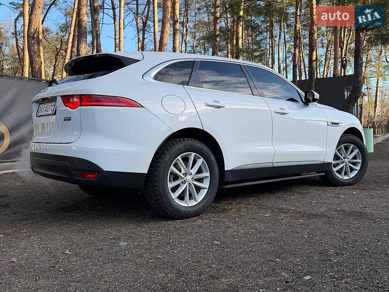 Позашляховик / Кросовер Jaguar F-Pace 2016 в Києві