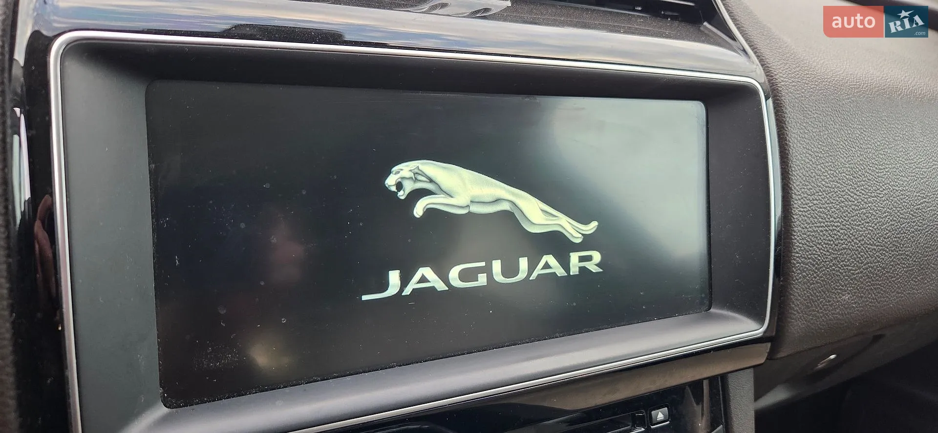 2017 Jaguar F-Pace - мініатюра 21
