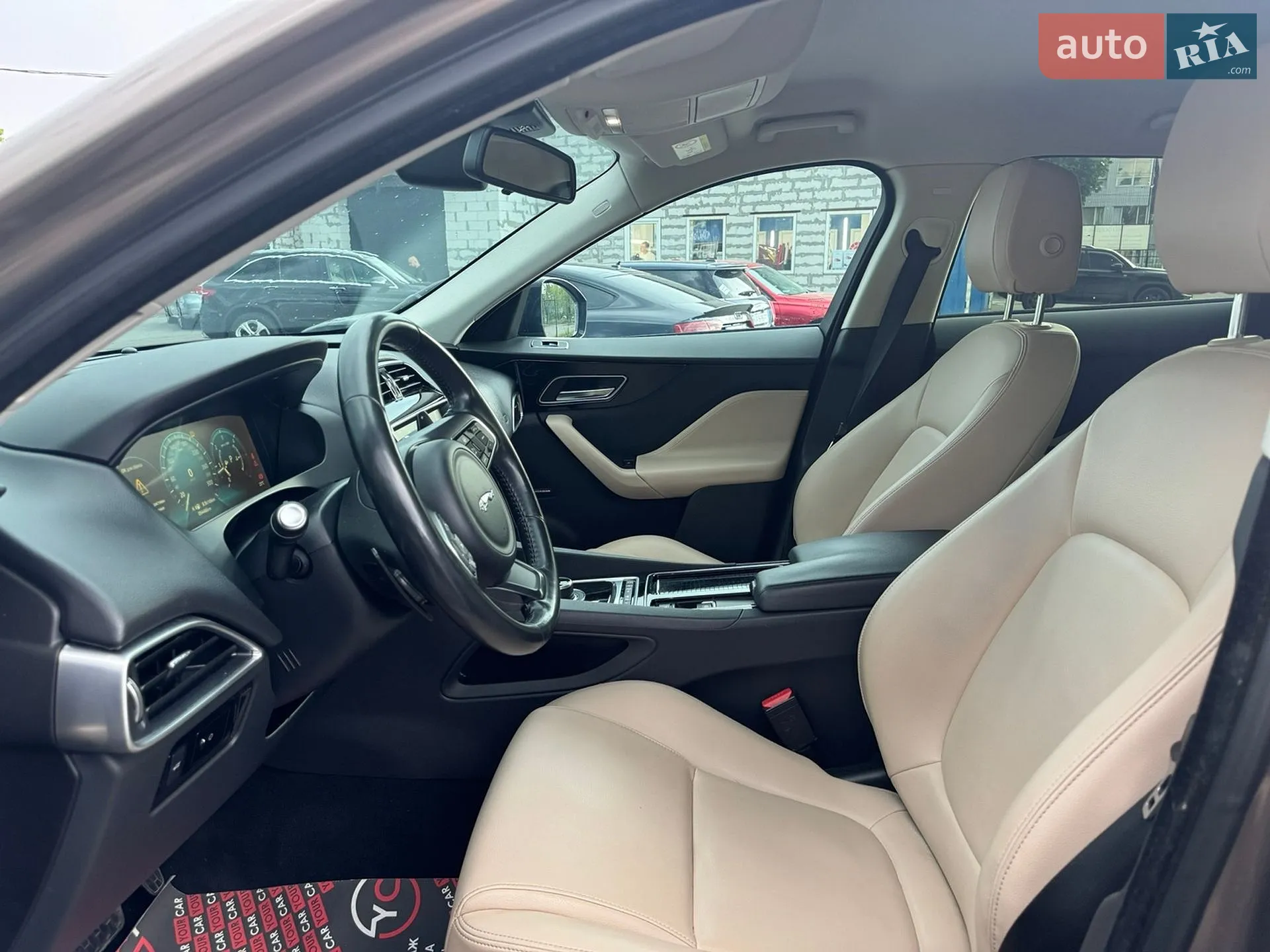 2016 Jaguar F-Pace - мініатюра 8