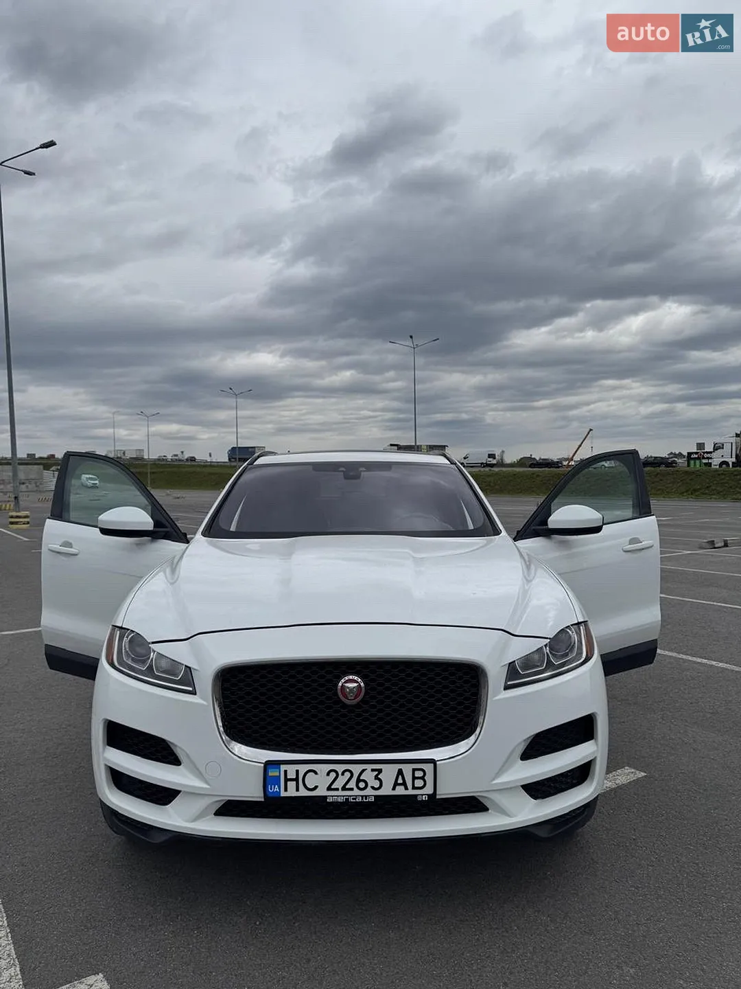 2016 Jaguar F-Pace - мініатюра 18