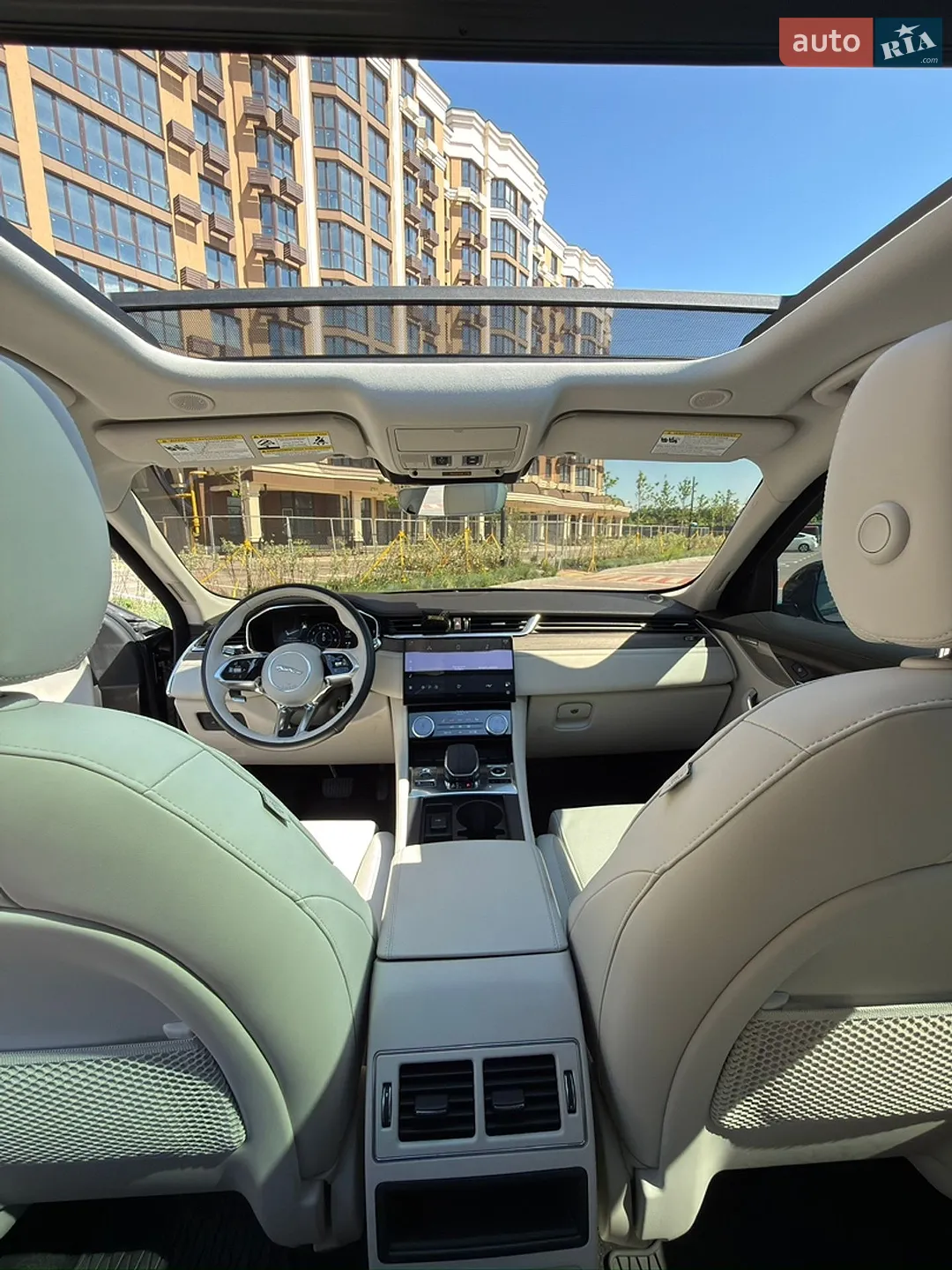 2021 Jaguar F-Pace - мініатюра 17