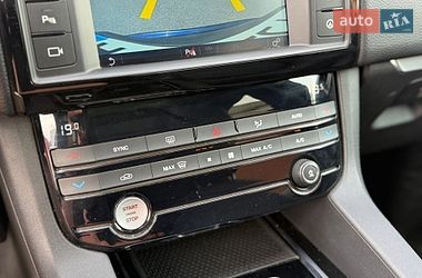 Внедорожник / Кроссовер Jaguar F-Pace 2016 в Киеве фото 16 Внедорожник / Кроссовер Jaguar F-Pace 2016 в Киеве