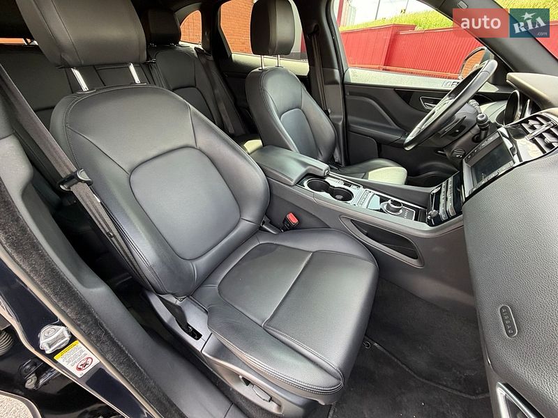 Внедорожник / Кроссовер Jaguar F-Pace 2016 в Киеве