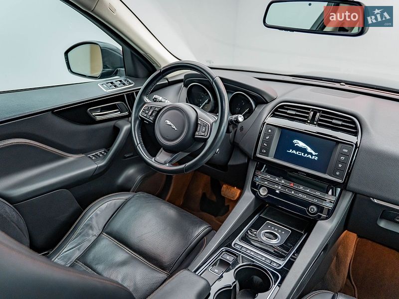 Внедорожник / Кроссовер Jaguar F-Pace 2017 в Киеве