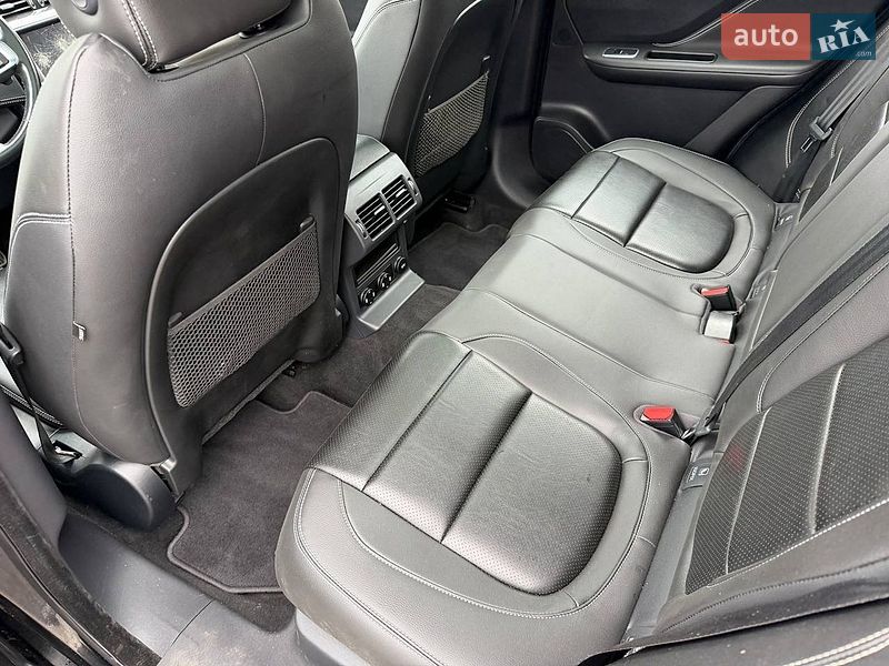 Внедорожник / Кроссовер Jaguar F-Pace 2016 в Луцке