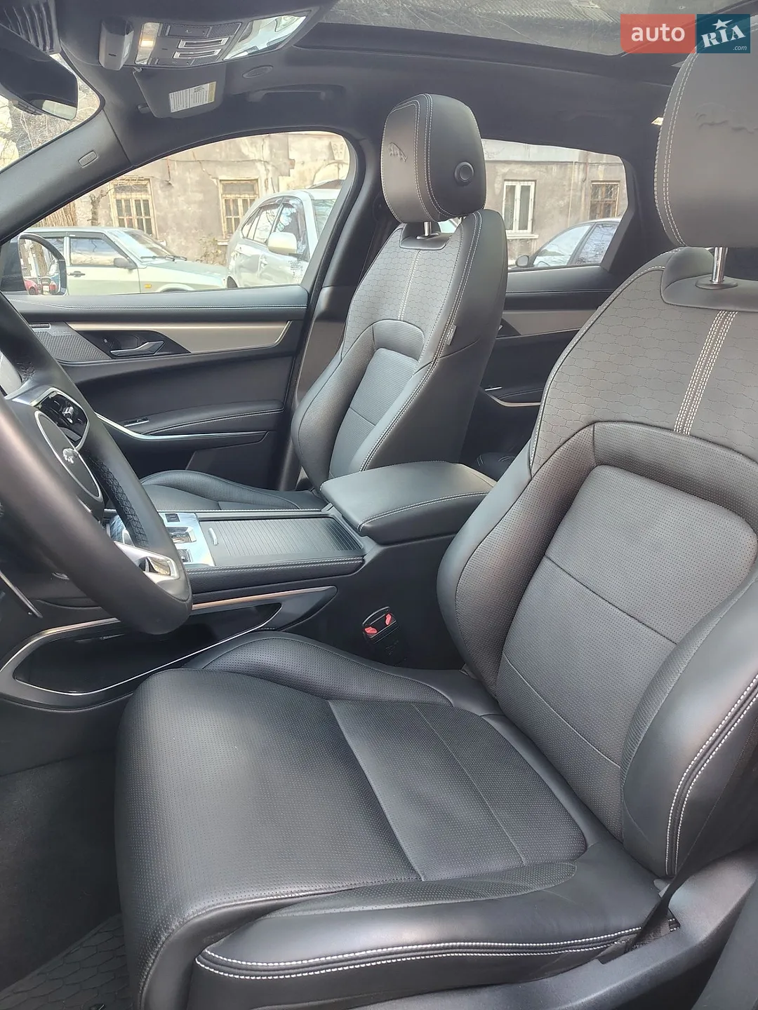 2023 Jaguar F-Pace - мініатюра 11