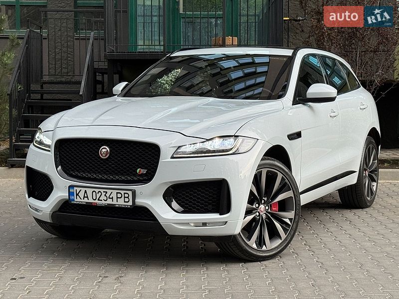 Внедорожник / Кроссовер Jaguar F-Pace 2016 в Киеве