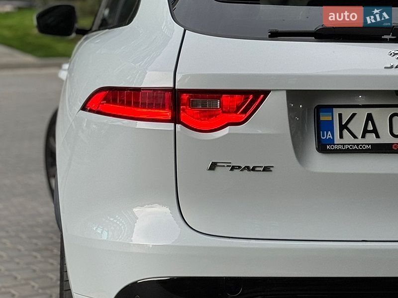 Внедорожник / Кроссовер Jaguar F-Pace 2016 в Киеве