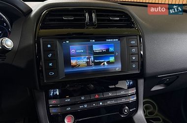 Внедорожник / Кроссовер Jaguar F-Pace 2016 в Киеве