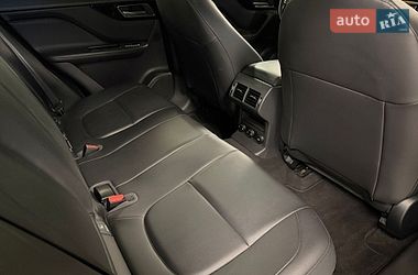 Внедорожник / Кроссовер Jaguar F-Pace 2016 в Киеве