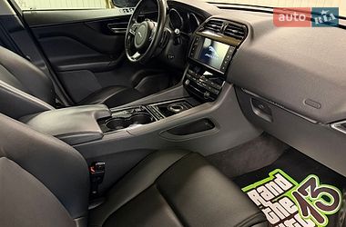 Внедорожник / Кроссовер Jaguar F-Pace 2016 в Киеве