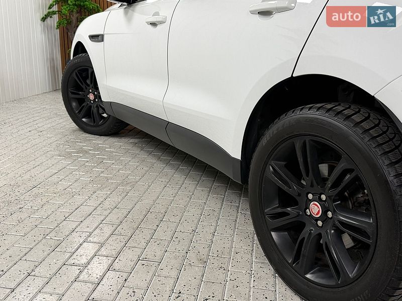 Внедорожник / Кроссовер Jaguar F-Pace 2016 в Киеве