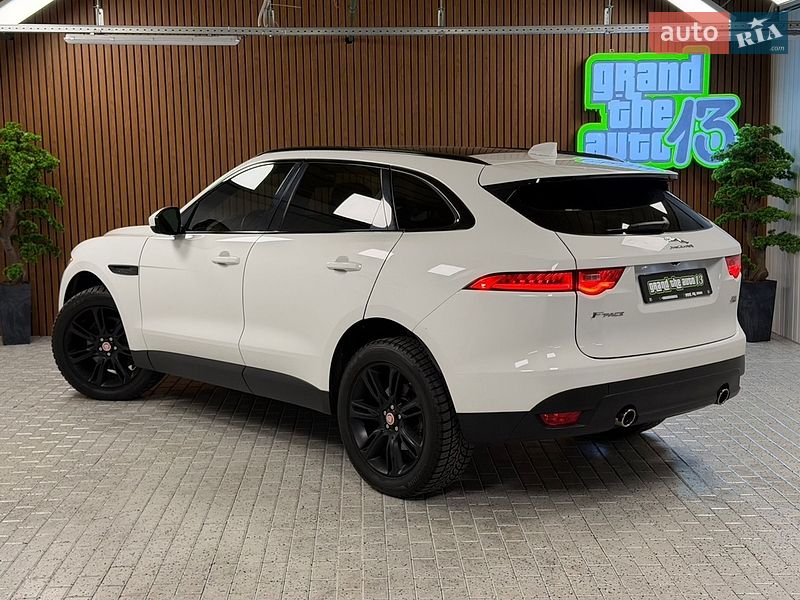 Внедорожник / Кроссовер Jaguar F-Pace 2016 в Киеве