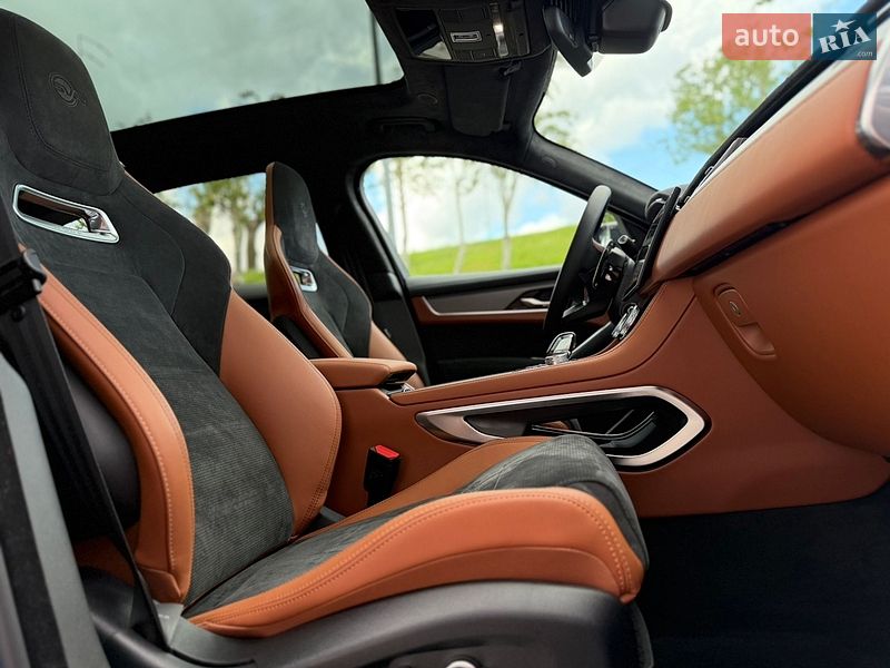 Внедорожник / Кроссовер Jaguar F-Pace 2023 в Киеве