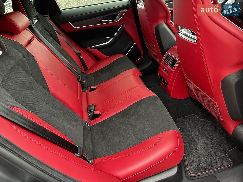 Позашляховик / Кросовер Jaguar F-Pace 2021 в Дніпрі