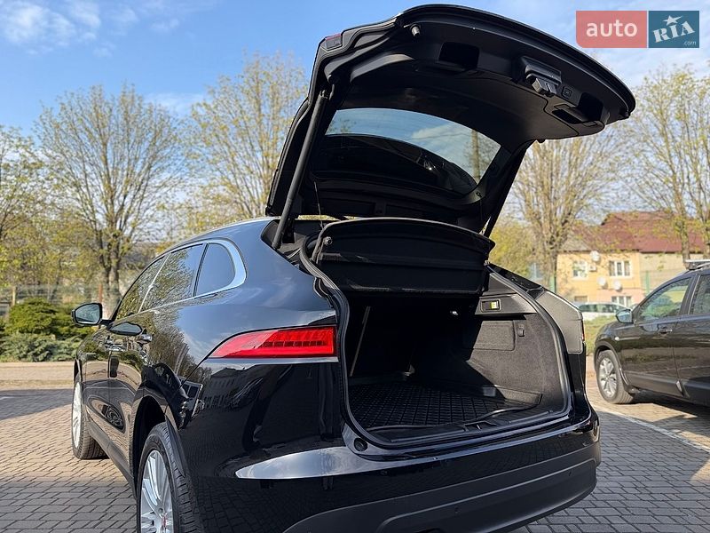 Внедорожник / Кроссовер Jaguar F-Pace 2017 в Сарнах