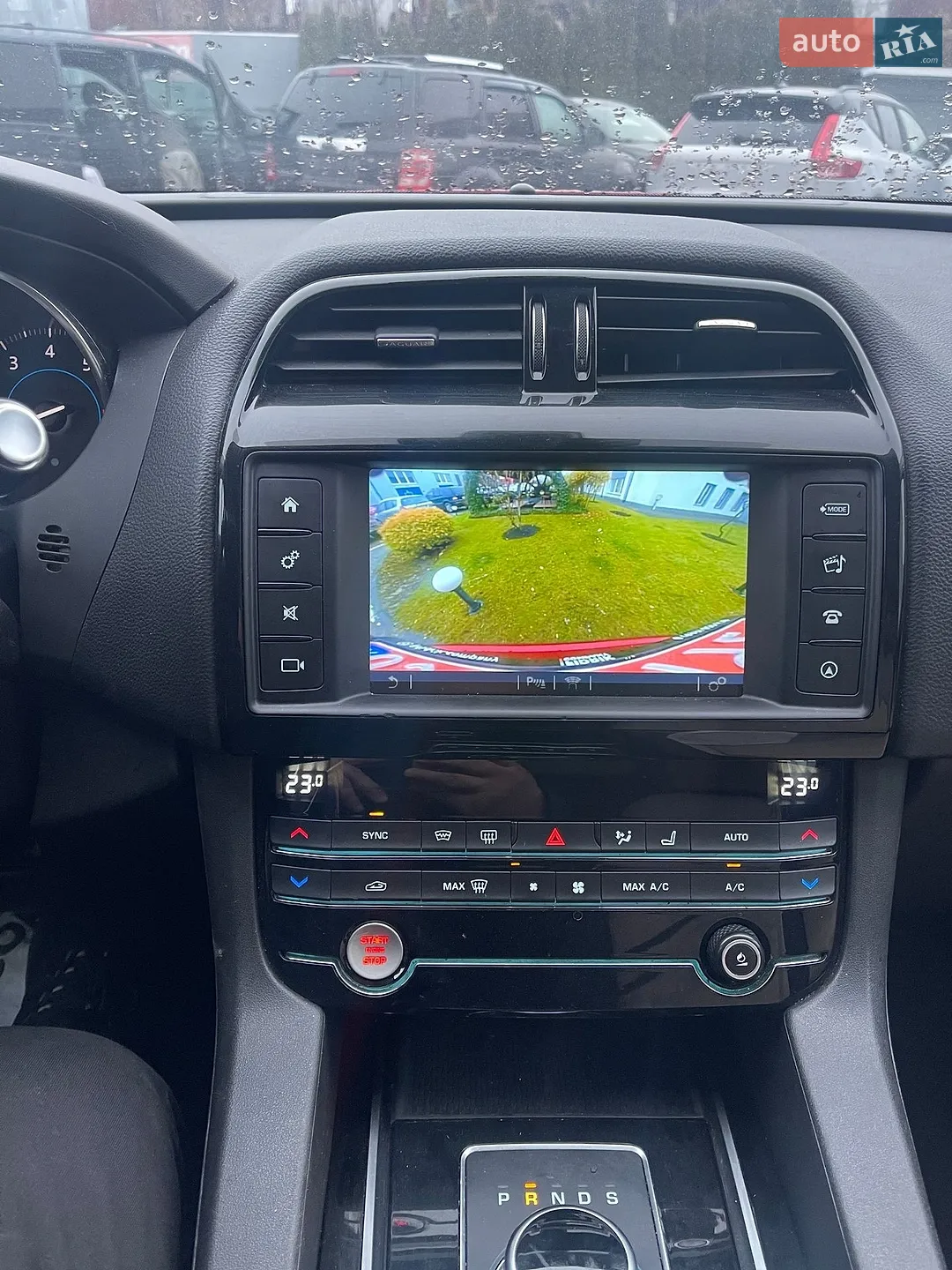 2018 Jaguar F-Pace - мініатюра 10