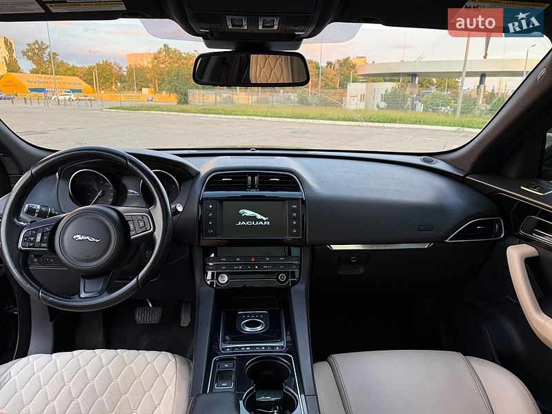 Позашляховик / Кросовер Jaguar F-Pace 2016 в Харкові фото 17 Позашляховик / Кросовер Jaguar F-Pace 2016 в Харкові